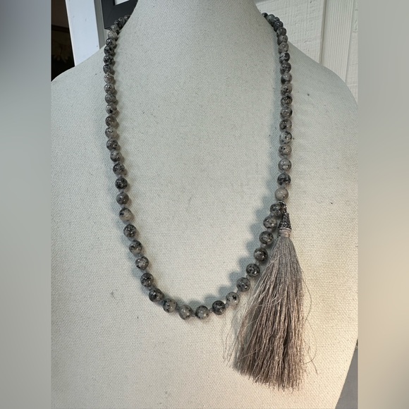 Heavy agate or polished marble gray Mala tassel necklace - Picture 2 of 7